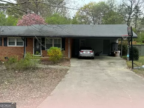 210 Briarwood Dr, Dallas, GA 30132