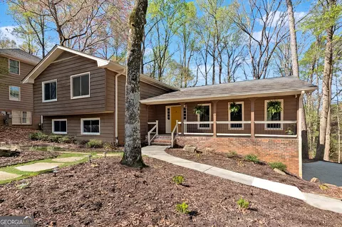 250 Martin Ridge Ct, Roswell, GA 30076