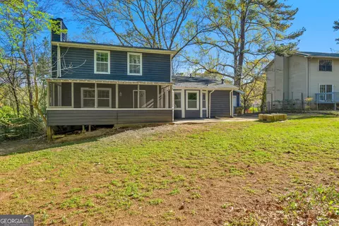 Exterior - 6921 Babbling Brook Dr, Rex, GA 30273 photo 8 of 9