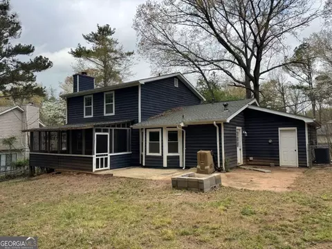 Exterior - 6921 Babbling Brook Dr, Rex, GA 30273 photo 3 of 9