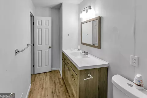 Bath - 6921 Babbling Brook Dr, Rex, GA 30273 photo 5 of 7
