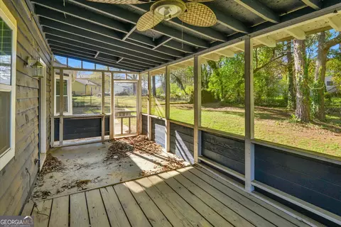 Exterior - 6921 Babbling Brook Dr, Rex, GA 30273 photo 7 of 9