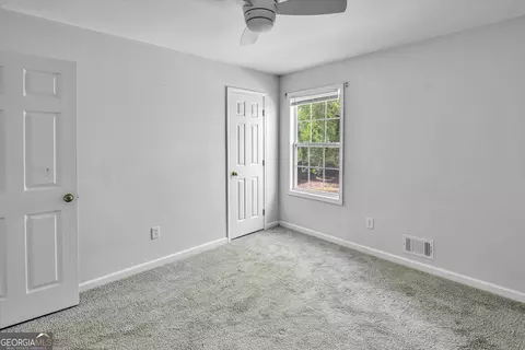 Bedroom - 6921 Babbling Brook Dr, Rex, GA 30273 photo 9 of 13