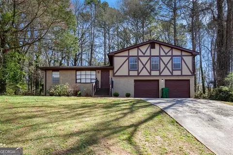 446 Martindale Ct, Stone Mountain, GA 30088