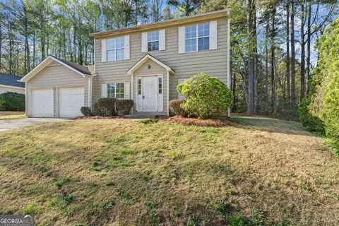 5891 Giles Rd, Lithonia, GA 30058