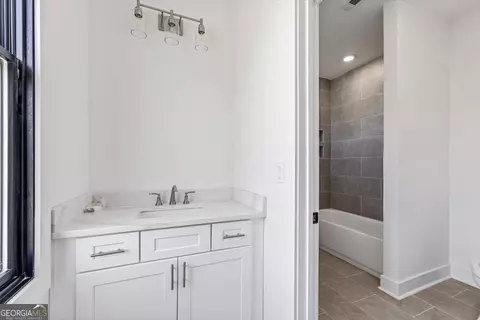 Bath - 100 Forest Pl, Forsyth, GA 31029 photo 5 of 5