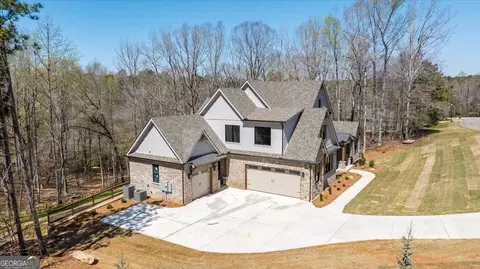 Exterior - 100 Forest Pl, Forsyth, GA 31029 photo 2 of 12