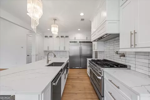 Kitchen - 100 Forest Pl, Forsyth, GA 31029 photo 2 of 3