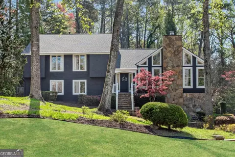 11630 Mountain Laurel Dr, Roswell, GA 30075