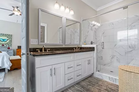 Bath - 5124 N Pratt St, Covington, GA 30014 photo 2 of 5