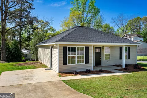 Exterior - 1206 Pool Mill St, Lagrange, GA 30241 photo 2 of 3