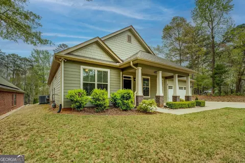 9117 Dearing St SE, Covington, GA 30014