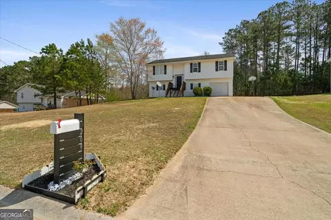 209 Emma Gilley Dr, Carrollton, GA 30116