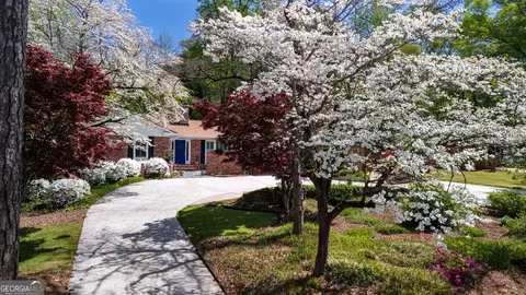 Exterior - 218 Westwood Dr, Lagrange, GA 30240 photo 2 of 14