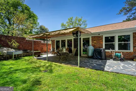 Exterior - 218 Westwood Dr, Lagrange, GA 30240 photo 7 of 14