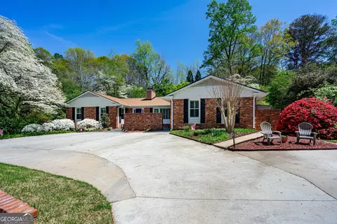 Exterior - 218 Westwood Dr, Lagrange, GA 30240 photo 3 of 14