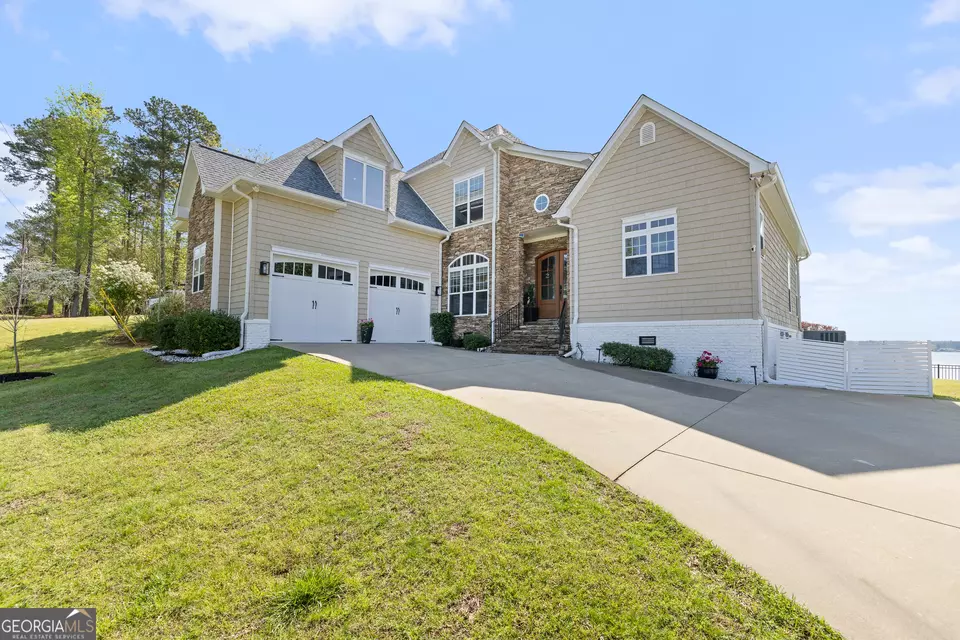 Exterior - 256 Erin Shores Dr, Sparta, GA 31087 photo 1 of 14