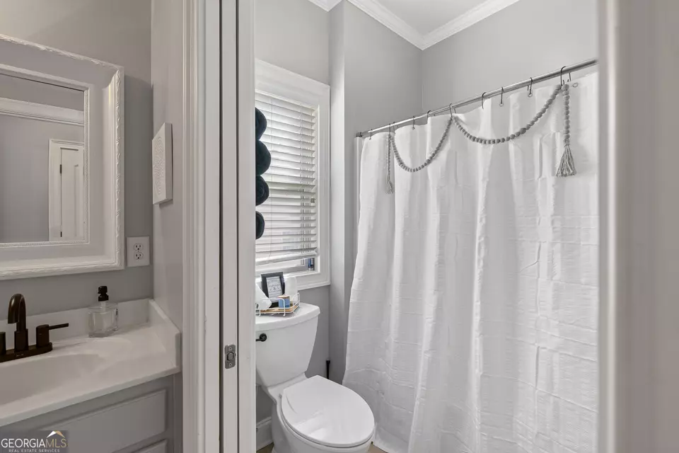 Bath - 256 Erin Shores Dr, Sparta, GA 31087 photo 7 of 8