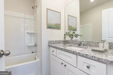 Bath - 255 Rooker Dr, Lagrange, GA 30241 photo 1 of 2