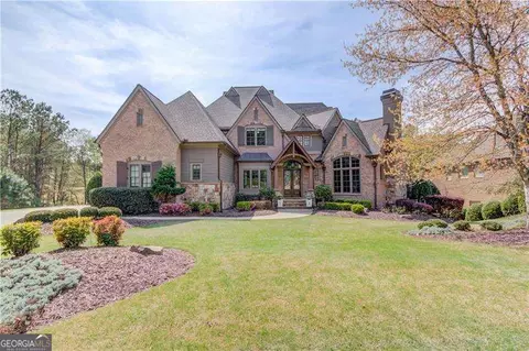 5394 Brendlynn Dr, Suwanee, GA 30024