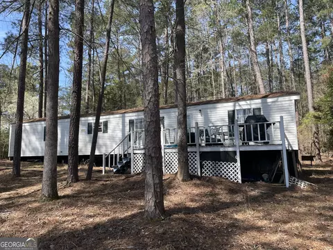 223 Wildwood Dr, Sparta, GA 31087