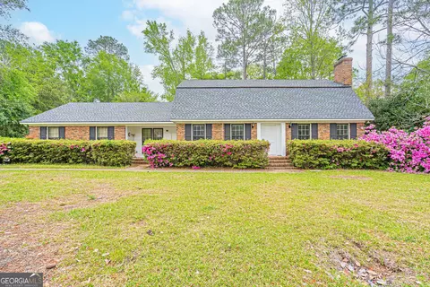 116 Pineneedle Rd, Statesboro, GA 30458