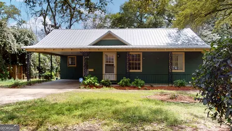 205 Price St, Swainsboro, GA 30401