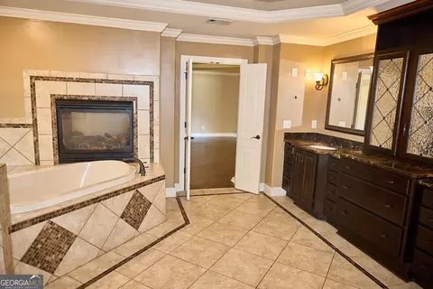 Bath - 65 Lotus Ln, Covington, GA 30016 photo 4 of 5