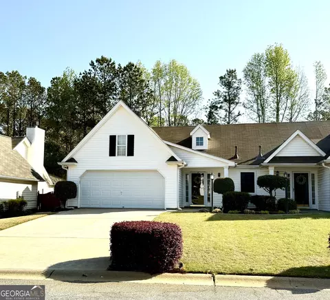 30 Courtyard Dr, Newnan, GA 30265