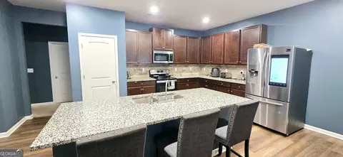 Kitchen - 113 Citadel Dr, Hampton, GA 30228 photo 4 of 5