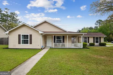 109 Honeysuckle Rd, Kingsland, GA 31548