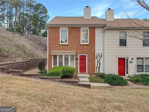 193 High Creek Dr, Roswell, GA 30076