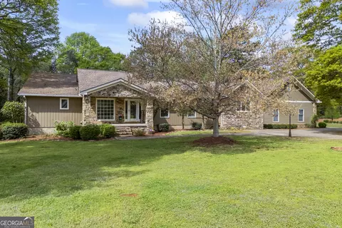 19 N Leard St, Hartwell, GA 30643