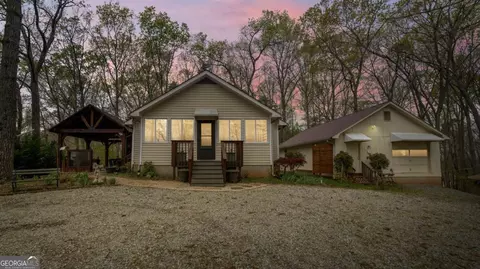 5 Colonial Club Dr SE, Acworth, GA 30102