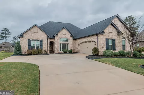 826 Kyler Ln, Bonaire, GA 31005