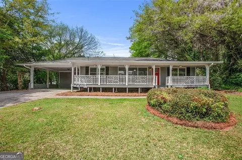 5052 Mountain St, Stone Mountain, GA 30083