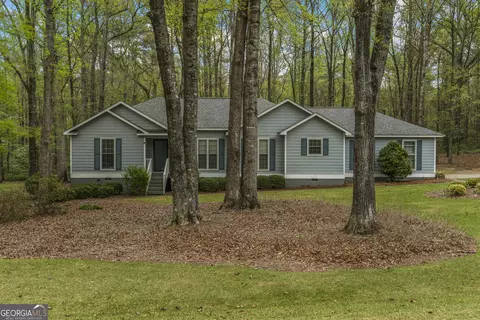 132 Shoal Creek Dr, Lagrange, GA 30241