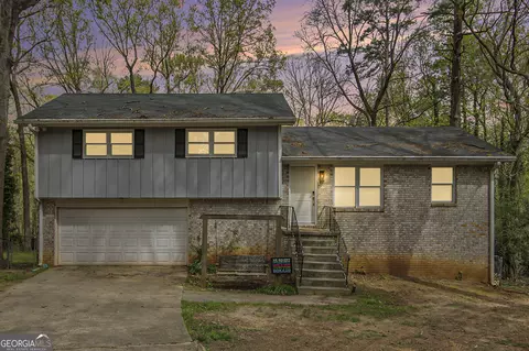 626 Mincey Ct, Stone Mountain, GA 30087