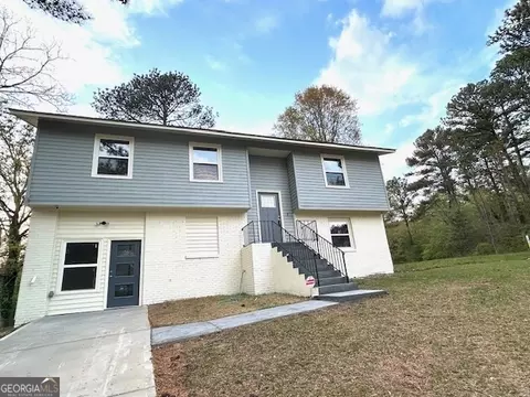6125 Connell Rd, College Park, GA 30349