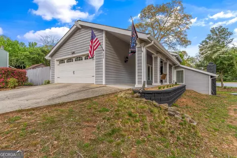 205 Raintree Bnd, Peachtree City, GA 30269