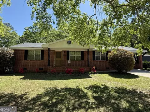 208 Lafayette St, Barnesville, GA 30204
