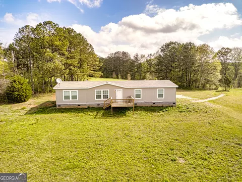 742 Rivers Rd, Franklin, GA 30217