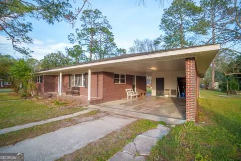 732 Bud St, Blackshear, GA 31516 photo 2