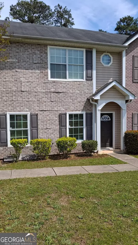 8628 Thomas Rd, Riverdale, GA 30274