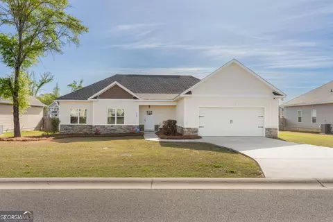 118 Cascades Ct, Bonaire, GA 31005