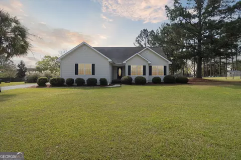 604 Ogeechee Dr W, Statesboro, GA 30461