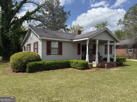 647 S Masonic St, Millen, GA 30442