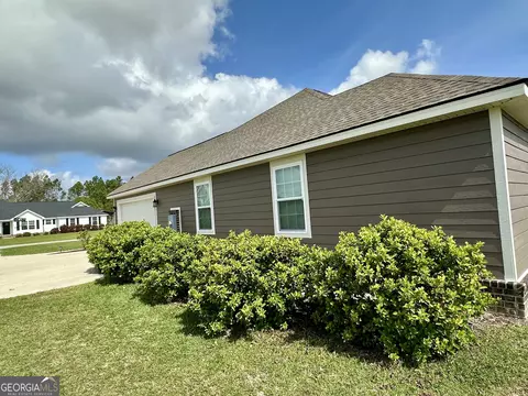Exterior - 104 Bluff Oak Dr, Brooklet, GA 30415 photo 3 of 9