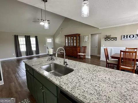 Kitchen - 104 Bluff Oak Dr, Brooklet, GA 30415 photo 6 of 7