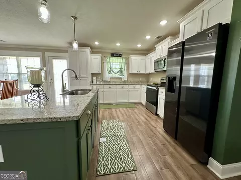 Kitchen - 104 Bluff Oak Dr, Brooklet, GA 30415 photo 3 of 7